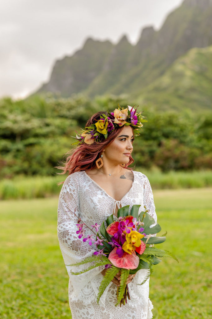 Hawaiian bride on north shore